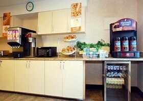 Econo Lodge Denver International Airport