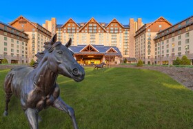 Gaylord Rockies Resort & Convention Center