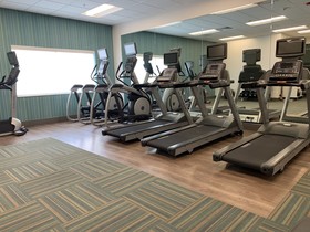Holiday Inn Express & Suites Denver - Aurora Medical Campus