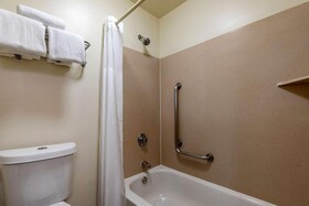 Quality Inn & Suites Denver Airport - Gateway Park