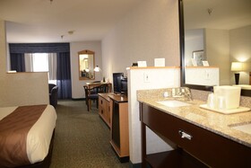 Quality Inn & Suites Denver Airport - Gateway Park
