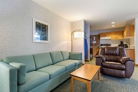 Quality Inn & Suites Denver Airport - Gateway Park