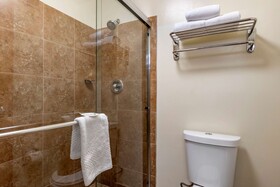 Quality Inn & Suites Denver Airport - Gateway Park