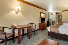Quality Inn & Suites Denver Airport - Gateway Park