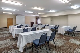 Quality Inn & Suites Denver Airport - Gateway Park