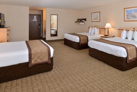SYLO Hotel Denver Airport, a Ramada by Wyndham
