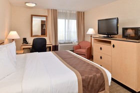 SYLO Hotel Denver Airport, a Ramada by Wyndham