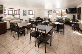 SYLO Hotel Denver Airport, a Ramada by Wyndham