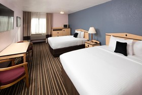SYLO Hotel Denver Airport, a Ramada by Wyndham