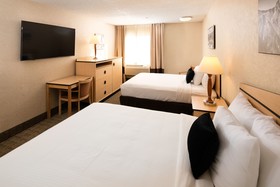 SYLO Hotel Denver Airport, a Ramada by Wyndham
