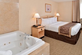 SYLO Hotel Denver Airport, a Ramada by Wyndham