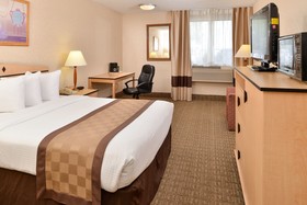 SYLO Hotel Denver Airport, a Ramada by Wyndham