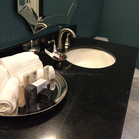Woolley's Classic Suites