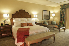 Woolley's Classic Suites