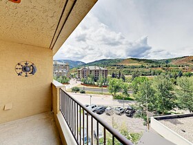 Avon Village
