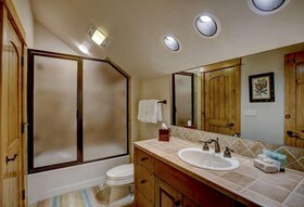Snowberry by Elevation Accommodations