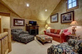 Snowberry by Elevation Accommodations