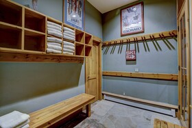 Snowberry by Elevation Accommodations