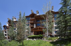 Elkhorn Lodge