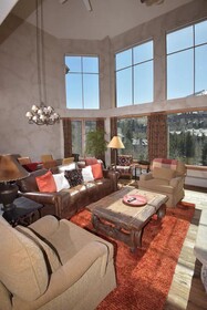 Elkhorn Lodge