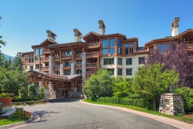Elkhorn Lodge