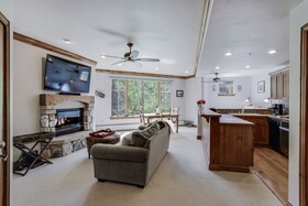 Elkhorn Lodge