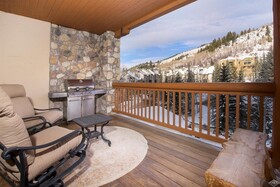 Elkhorn Lodge