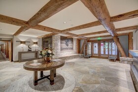 Elkhorn Lodge