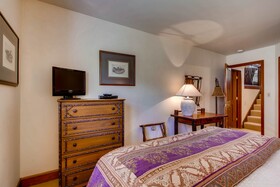 Highlands Lodge
