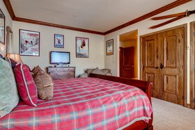 Highlands Lodge