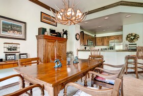 Highlands Lodge