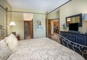 Highlands Lodge