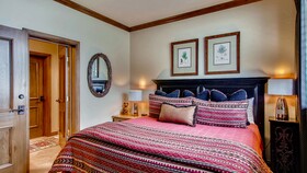 Highlands Lodge