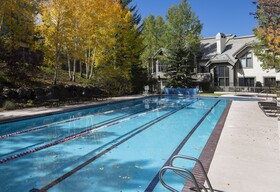 Highlands Lodge