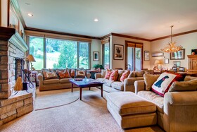 Highlands Lodge