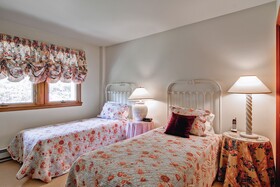 Highlands Lodge