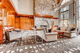 Highlands Lodge