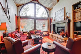 Highlands Lodge