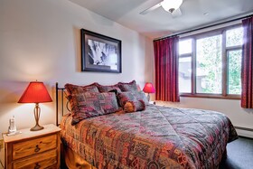 Highlands Lodge