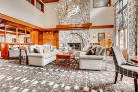 Highlands Lodge