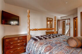 Highlands Lodge