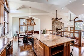 Highlands Lodge