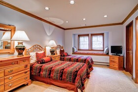 Highlands Lodge