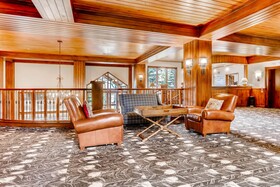 Highlands Lodge