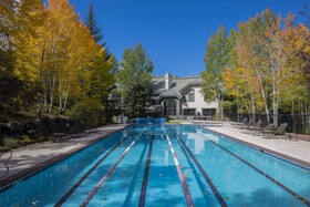 Highlands Lodge