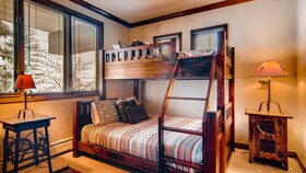 Highlands Lodge