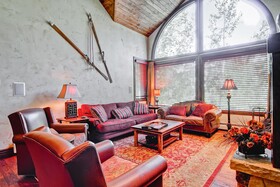 Highlands Lodge