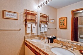Highlands Lodge
