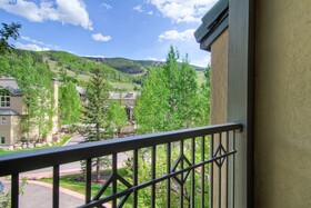 Highlands Lodge