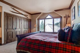 Highlands Lodge